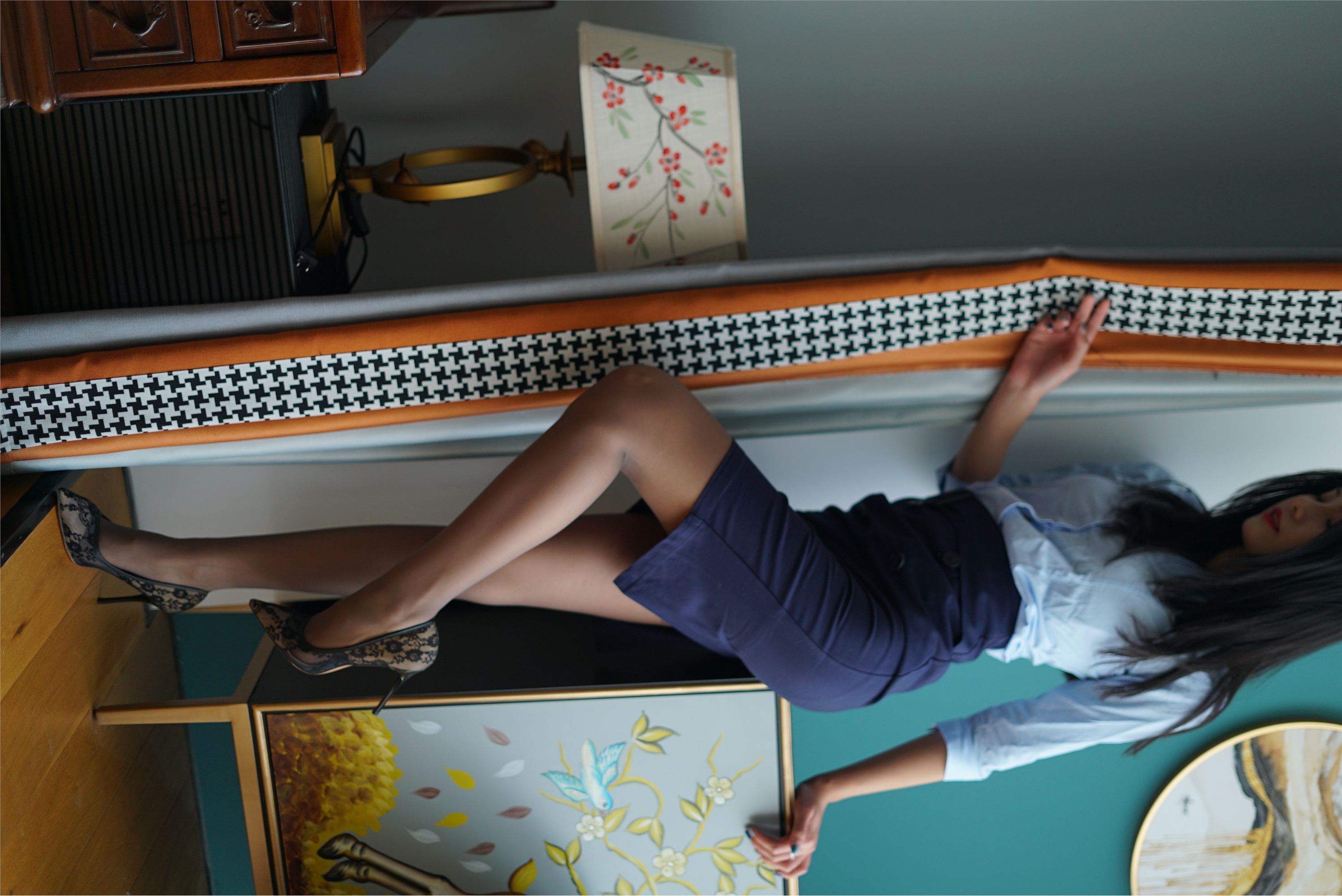 壹吻映画  2021.02.03 YW009《梦梦-蓝色职业装 》